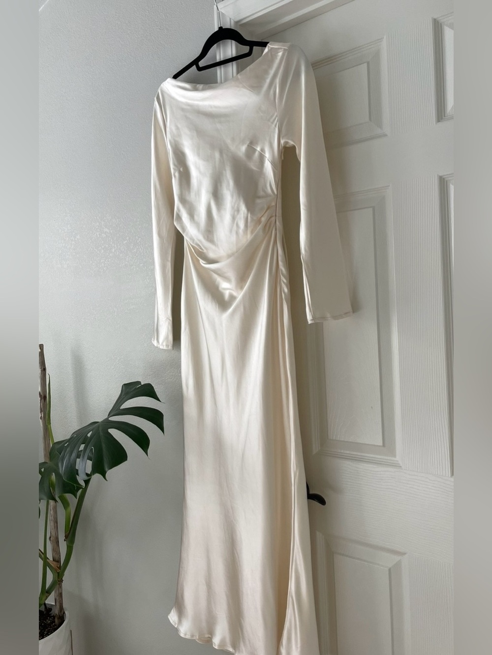 Selfie Leslie Cowl Back Dress - Picture 2 of 9